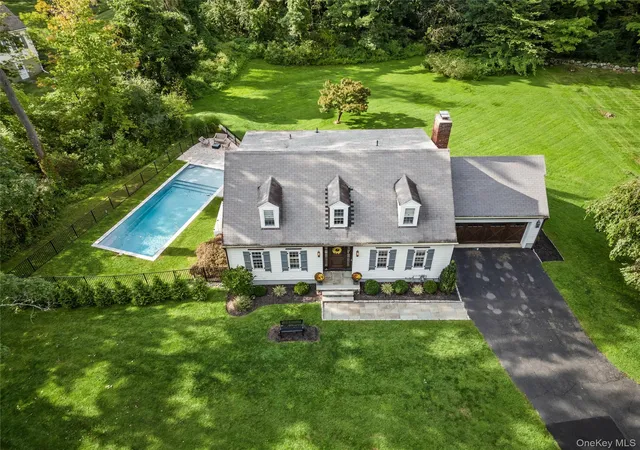 Photo 4 of Single family home for sale at 406 Bedford Rd, New Castle, NY 10514 | MLS# 1044050 | Listing updated on 2026-09-13