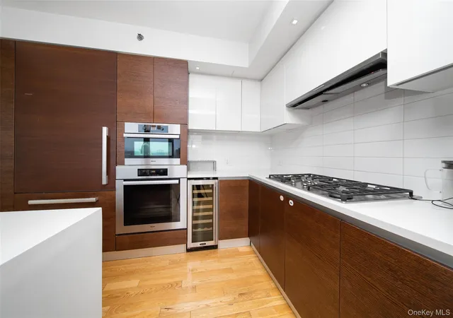 Photo 1 of Condo for sale at 39-16 Prince St #PhB, New York, NY 11354 | MLS# 1044091 | Listing updated on 2026-09-26