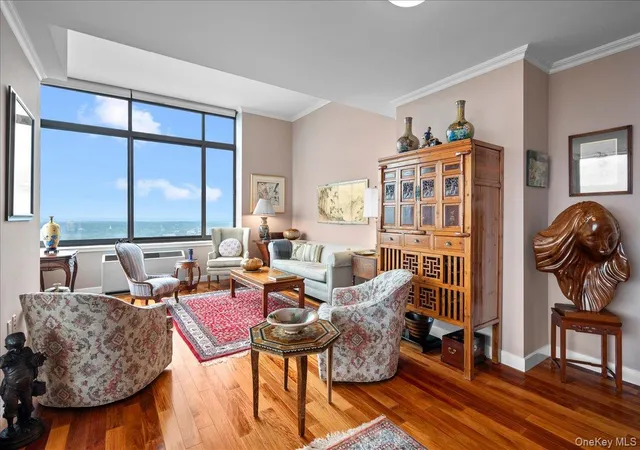 Listing Photo 4 - Condo for sale in building located at 10 City Pl, White Plains, NY 10601 - Unit #31H