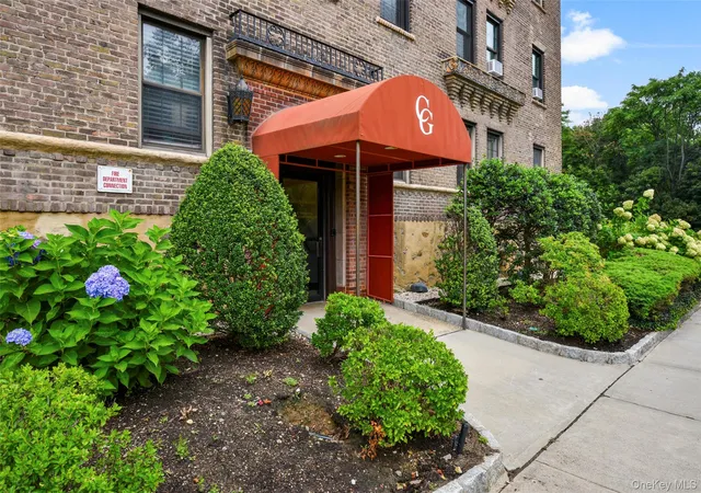 Condo for sale at 14 N Chatsworth Ave #5J, Mamaroneck, NY 10538 | MLS# 1044255