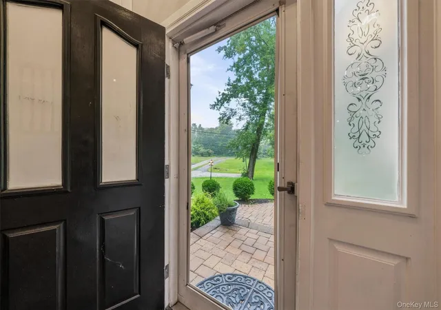 Photo 3 of Single family home for sale at 193 Old Dutch Holw Rd, Warwick (town), NY 10950 | MLS# 1044317 | Listing updated on 2026-09-15