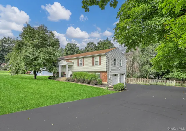 Photo 1 of Sale Pending at 17 Cragmere Rd, Ramapo, NY 10901 | MLS# 1044322 | Listing updated on 2026-09-11