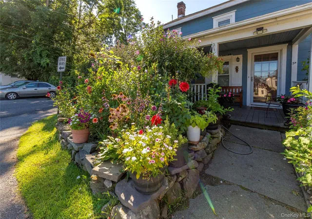 Photo 4 of House for sale at 5 Henry St, Pawling, NY 12564 | MLS# 1044575 | Listing updated on 2026-09-15