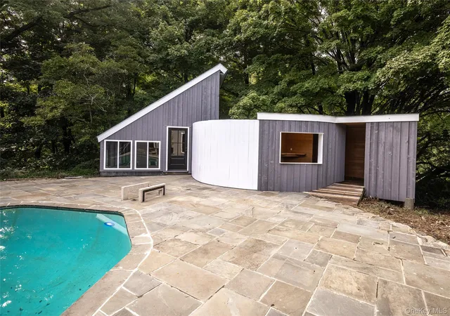 Photo 2 of Single family home for sale at 50 Hickory Kingdom Rd, North Castle, NY 10506 | MLS# 1044768 | Listing updated on 2026-09-24