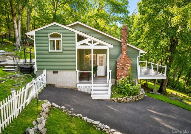Photo 2 of Single family home for sale at 31 Pleasant Rd, Putnam Valley, NY 10537 | MLS# 1044775 | Listing updated on 2026-09-15