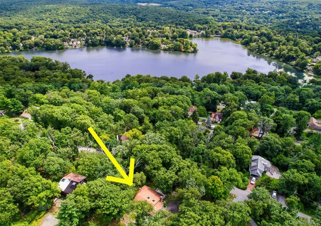 Photo 3 of Single family home for sale at 31 Pleasant Rd, Putnam Valley, NY 10537 | MLS# 1044775 | Listing updated on 2026-09-15