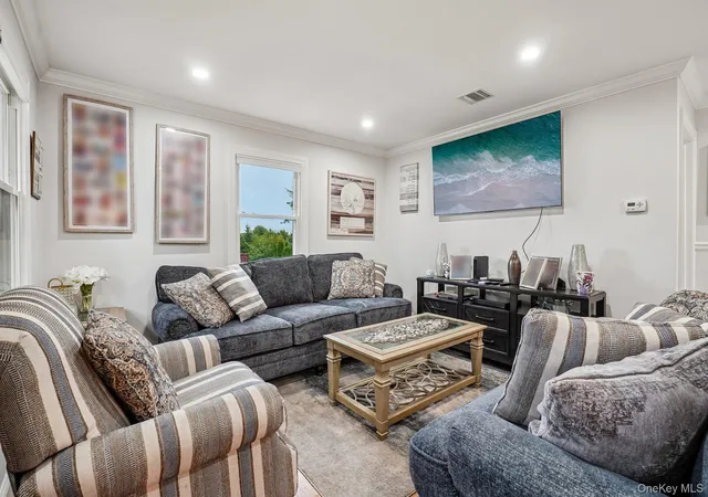 Photo 3 of Single family home for sale at 27 Pierce St, Clarkstown, NY 10954 | MLS# 1044939 | Listing updated on 2026-09-15