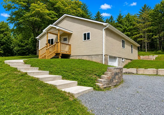 Photo 1 of Single family home for sale at 943 State Route 55, Highland, NY 12732 | MLS# 1045115 | Listing updated on 2026-09-10