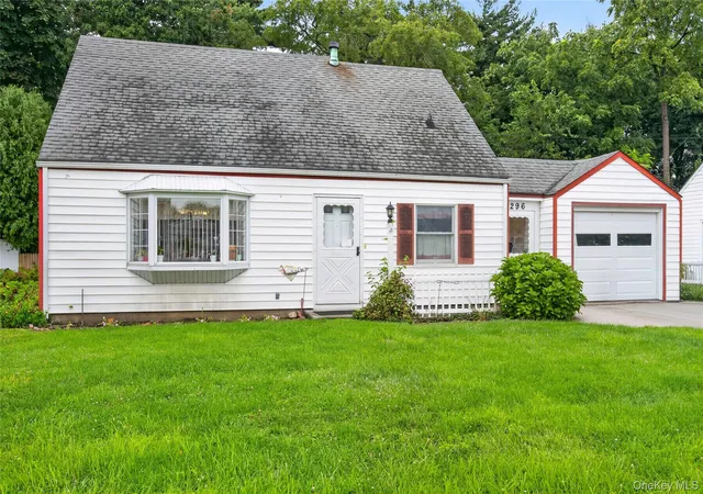 Photo 3 of Single family home for sale at 296 Jamaica Blvd, North Hempstead, NY 11514 | MLS# 1045132 | Listing updated on 2026-09-13