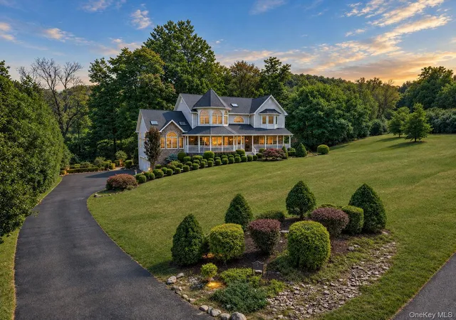 Photo 2 of Single family home for sale at 3 Trinity Pl, Cornwall, NY 12518 | MLS# 1045175 | Listing updated on 2026-09-11