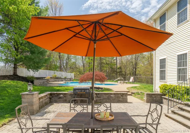Photo 3 of Single family home for sale at 12 Ridgeview Ln, Marlboro, NY 12542 | MLS# 1045235 | Listing updated on 2026-09-15
