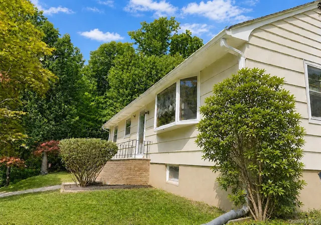 Photo 2 of Single family home for sale at 135 Kings Hwy, Orangetown, NY 10962 | MLS# 1045242 | Listing updated on 2026-10-03