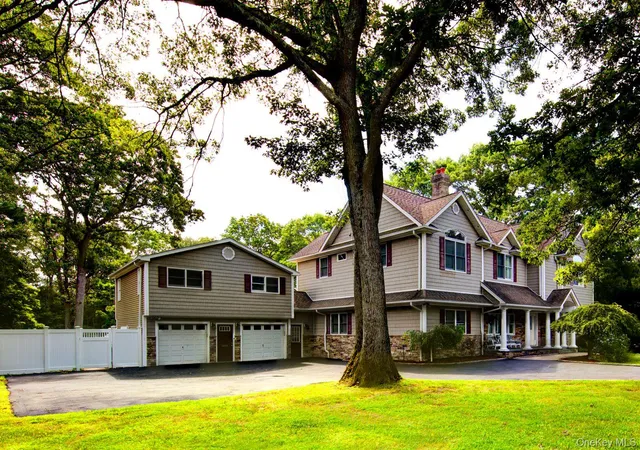 Photo 2 of Single family home for sale at 97 Chestnut St, Brookhaven, NY 11766 | MLS# 1045245 | Listing updated on 2026-09-18