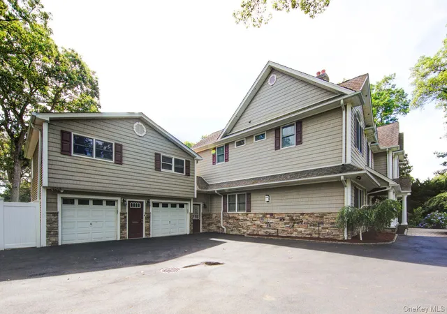 Photo 3 of Single family home for sale at 97 Chestnut St, Brookhaven, NY 11766 | MLS# 1045245 | Listing updated on 2026-09-18