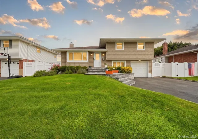 Single family home for sale at 16 Spector Ln, Oyster Bay, NY 11803 | MLS# 1045458