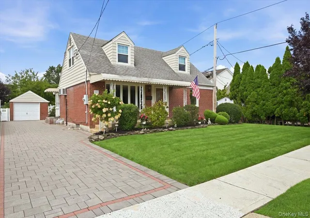 Photo 1 of Single family home for sale at 303 Caroline Ave, Hempstead, NY 11530 | MLS# 1045629 | Listing updated on 2026-09-14