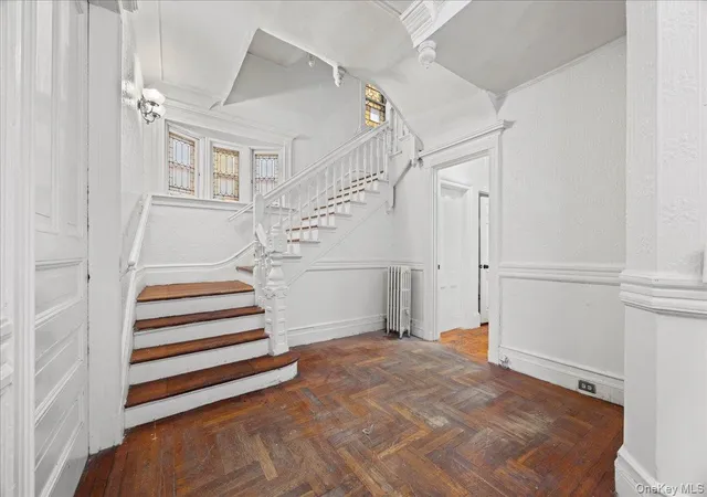 Photo 3 of Sale Pending at 512 Warburton Ave, Yonkers, NY 10701 | MLS# 1045689 | Listing updated on 2026-09-15