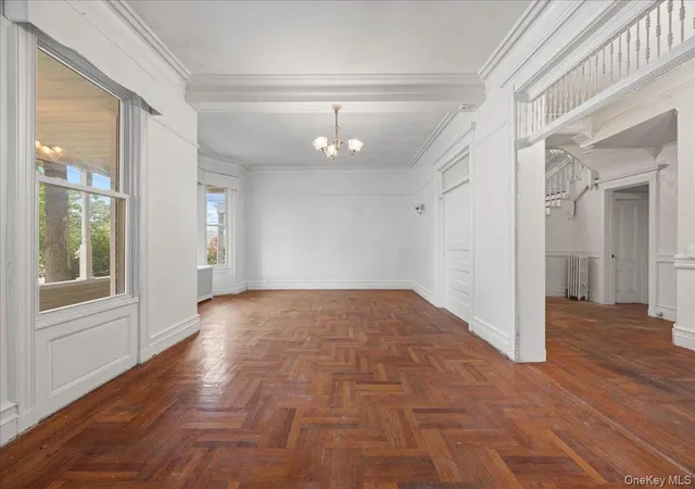 Photo 4 of Sale Pending at 512 Warburton Ave, Yonkers, NY 10701 | MLS# 1045689 | Listing updated on 2026-09-15