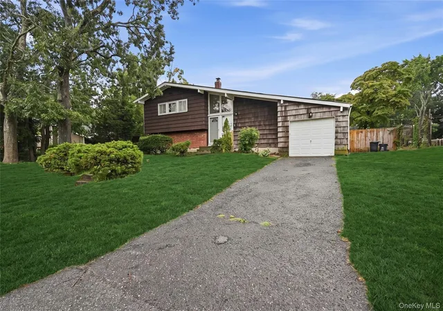 Photo 1 of Single family home for sale at 160 Hawkins Rd, Brookhaven, NY 11720 | MLS# 1045715 | Listing updated on 2026-09-13