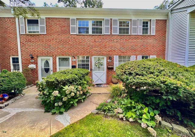 Photo 1 of Condo for sale at 704 Towne House Village #704, Islip, NY 11749 | MLS# 1045815 | Listing updated on 2026-09-12