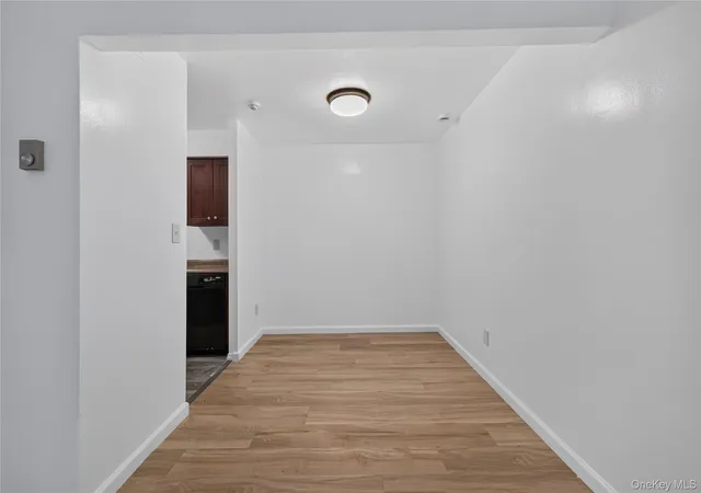 Photo 3 of Condo for sale at 8 Valley Frg Ct, Brookhaven, NY 11961 | MLS# 1045822 | Listing updated on 2026-09-15