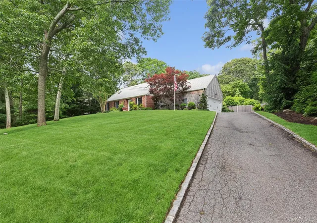 Photo 3 of Single family home for sale at 790 Vanston Rd, Southold, NY 11935 | MLS# 1046222 | Listing updated on 2026-09-18