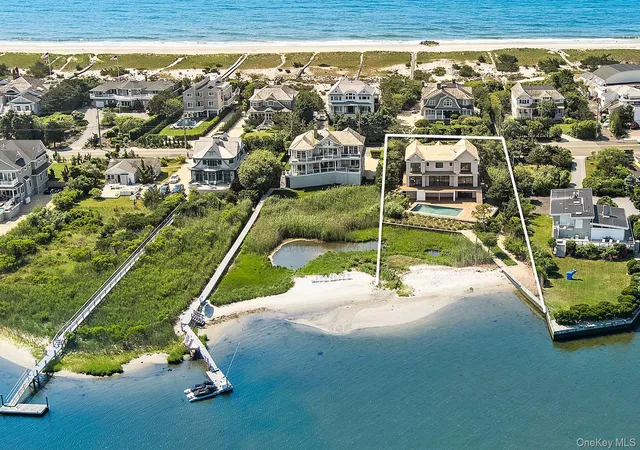 Photo 1 of Single family home for sale at 218 Dune Rd, Southampton, NY 11978 | MLS# 1046251 | Listing updated on 2026-09-15