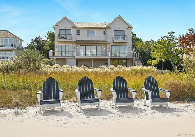 Photo 2 of Single family home for sale at 218 Dune Rd, Southampton, NY 11978 | MLS# 1046251 | Listing updated on 2026-09-15