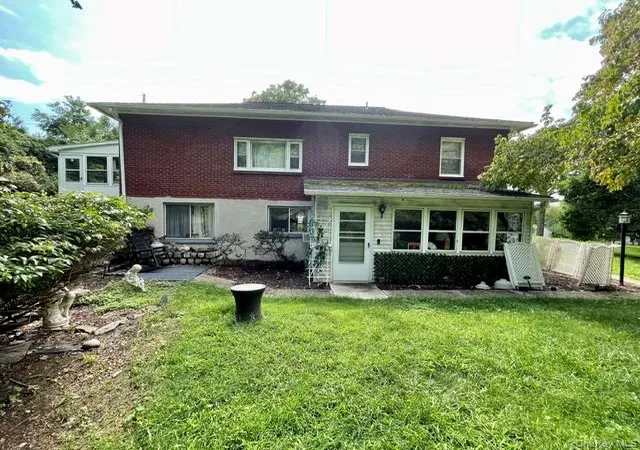 Photo 3 of House for sale at 7 Chiappardi Pl, Fishkill, NY 12508 | MLS# 1046274 | Listing updated on 2026-10-04