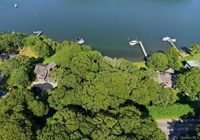 Photo 2 of Land for sale at 9 Bay Shore Dr, Shelter Island, NY 11964 | MLS# 1046396 | Listing updated on 2026-09-15