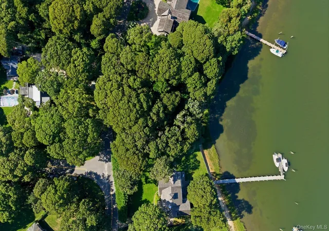 Photo 3 of Land for sale at 9 Bay Shore Dr, Shelter Island, NY 11964 | MLS# 1046396 | Listing updated on 2026-09-15