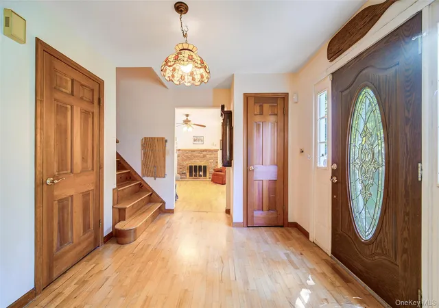 Photo 4 of Single family home for sale at 5 Red Fox Run, Chester Town, NY 10918 | MLS# 1046418 | Listing updated on 2026-09-15