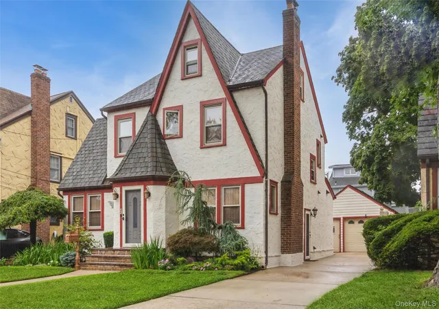 Photo 3 of Sale Pending at 34 Archer Rd, Hempstead, NY 11552 | MLS# 1046463 | Listing updated on 2026-09-24
