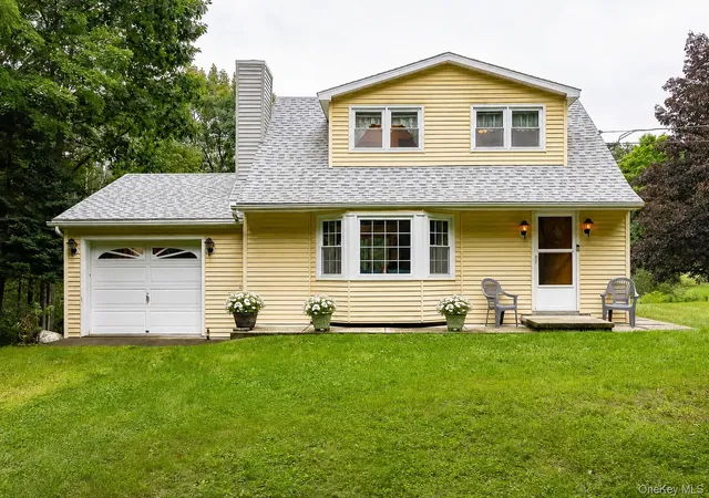 Photo 1 of Single family home for sale at 404 Schultz Hl Rd, Pine Plains, NY 12567 | MLS# 1046543 | Listing updated on 2026-09-14