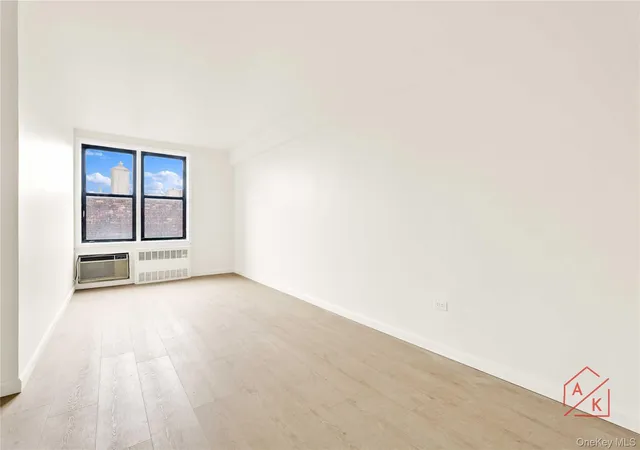 Photo 3 of House for sale at 41-31 51 Street #5B, New York, NY 11377 | MLS# 1046554 | Listing updated on 2026-09-28