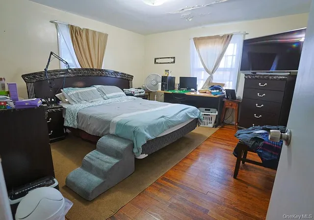 Photo 3 of Single family home for sale at 580 Route 17m, Middletown, NY 10940 | MLS# 1046630 | Listing updated on 2026-10-01