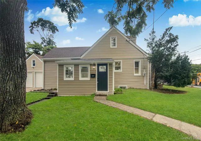 Photo 4 of Single family home for sale at 1180 Woodfield Rd, Hempstead, NY 11570 | MLS# 1046658 | Listing updated on 2026-09-15