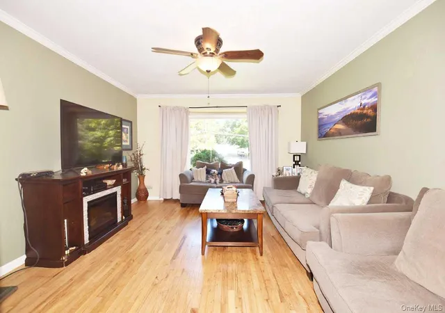 Photo 3 of Single family home for sale at 90 Cornell Dr, Smithtown, NY 11787 | MLS# 1046723 | Listing updated on 2026-09-13
