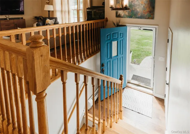 Photo 3 of Single family home for sale at 7 Tina Dr, Lloyd, NY 12528 | MLS# 1046947 | Listing updated on 2026-09-15