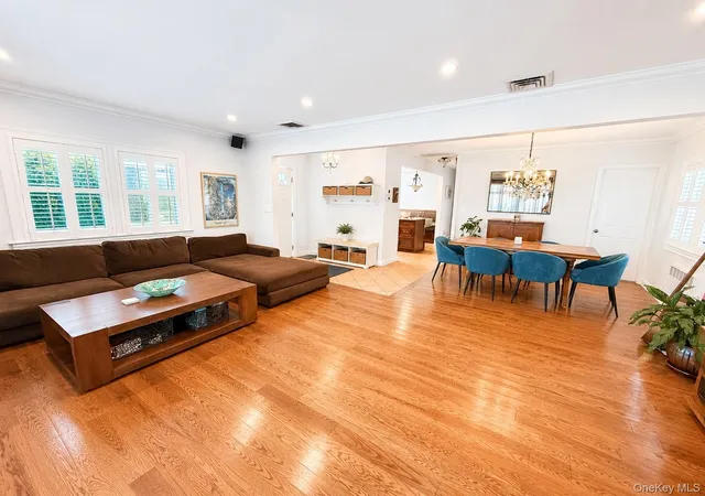 Photo 3 of Sale Pending at 515 Beach 139th St, New York, NY 11694 | MLS# 1047032 | Listing updated on 2026-09-14