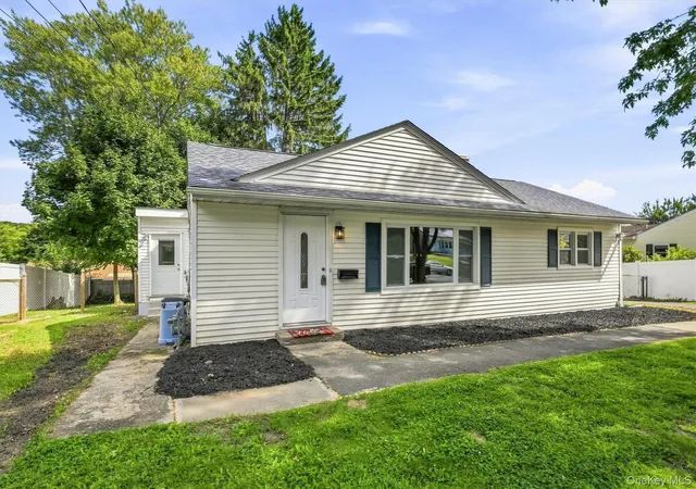 Photo 2 of Single family home for sale at 23 Westwood Dr, Newburgh (town), NY 12550 | MLS# 1047080 | Listing updated on 2026-10-28