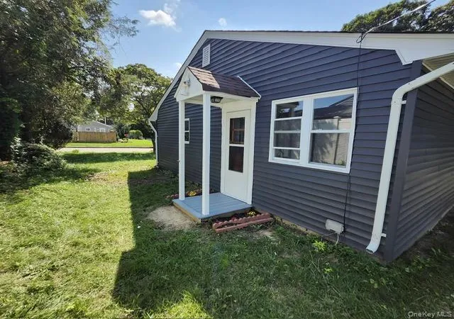 Photo 2 of Single family home for sale at 73 Morton St, Brookhaven, NY 11776 | MLS# 1047237 | Listing updated on 2026-09-12