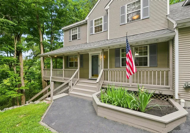 Photo 3 of Sale Pending at 106 Freezer Rd, Wallkill, NY 10941 | MLS# 1047247 | Listing updated on 2026-10-06