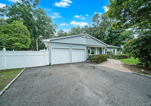 Photo 3 of Single family home for sale at 12 Beecher St, Brookhaven, NY 11727 | MLS# 1047250 | Listing updated on 2026-09-15