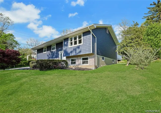 Photo 2 of Single family home for sale at 7 Bryant Rd, Carmel, NY 10512 | MLS# 1047255 | Listing updated on 2026-09-14