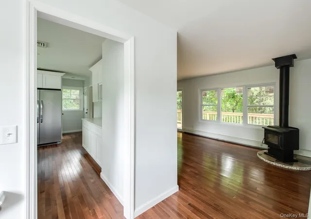 Photo 3 of Single family home for sale at 33 Horizon Hl Dr, Poughkeepsie (town), NY 12603 | MLS# 1047372 | Listing updated on 2026-09-13