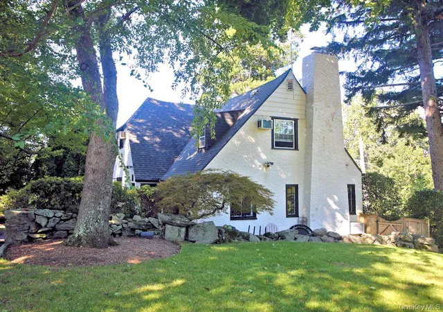 Photo 3 of Single family home for sale at 1315 Langdon Ln, Mamaroneck, NY 10543 | MLS# 1047430 | Listing updated on 2026-09-13