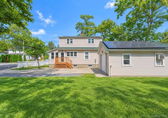 Photo 2 of Single family home for sale at 116 Saint Johns St, Islip, NY 11722 | MLS# 1047484 | Listing updated on 2026-09-12