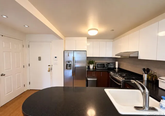 Photo 2 of Condo for sale at 136 46 41st Avenue #2F, New York, NY 11355 | MLS# 1047531 | Listing updated on 2026-09-07