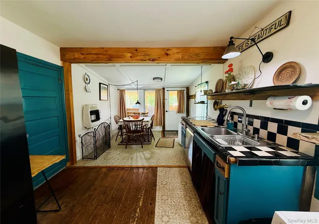 Photo 3 of Single family home for sale at 185 Cronk Ln, Roxbury, NY 12434 | MLS# 1047586 | Listing updated on 2026-09-12